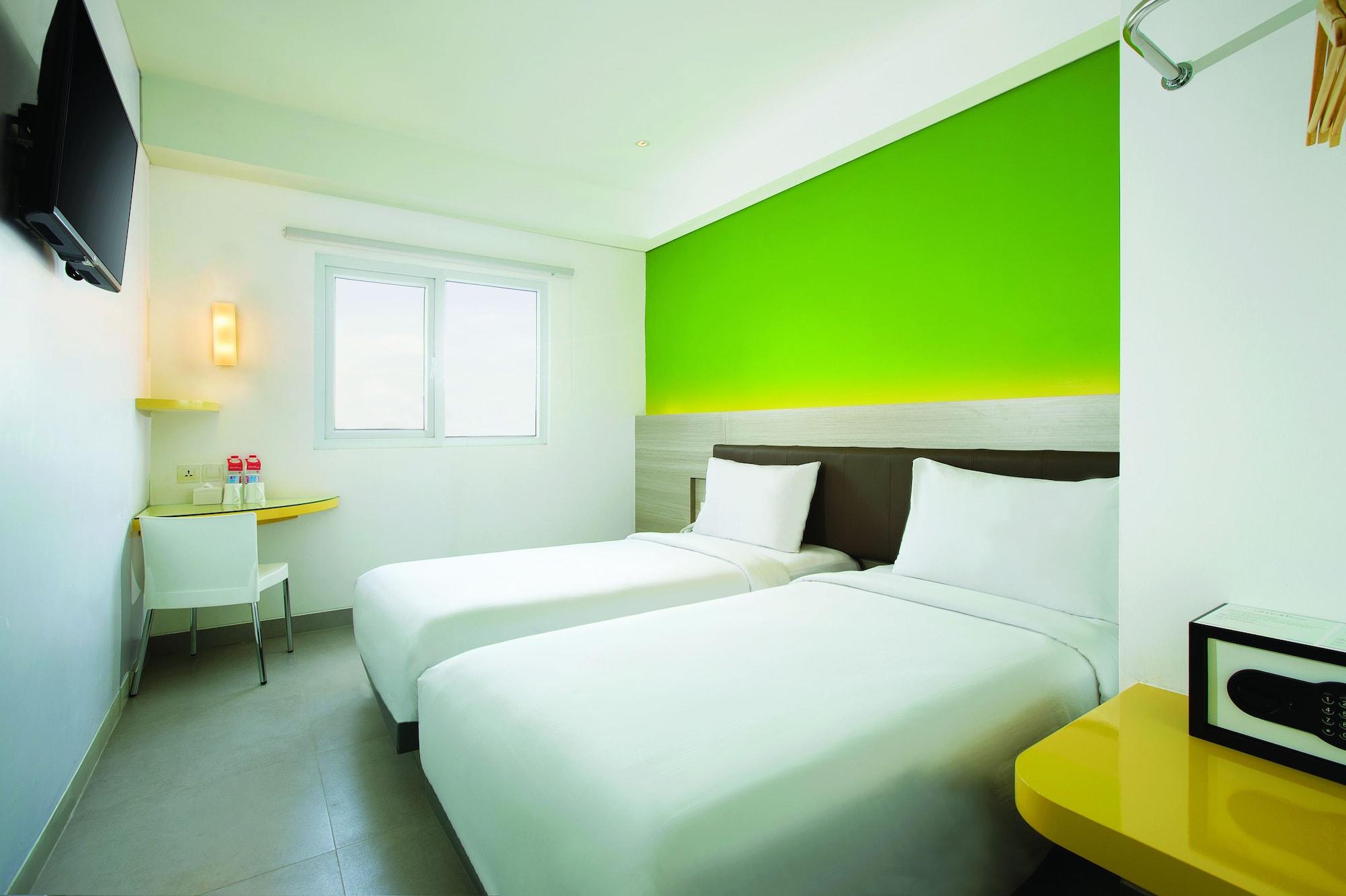 Amaris Hotel Darmo Surabaya Exterior foto